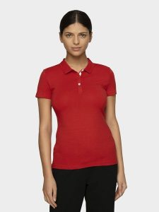 4F Koszulka polo slim damska - czerwona XS. Czerwone bluzki 4f, xs, bez wzorów, z bawełny, klasyczne, bez kołnierzyka, bez ramiączek. W wyprzedaży za 39,99 zł.