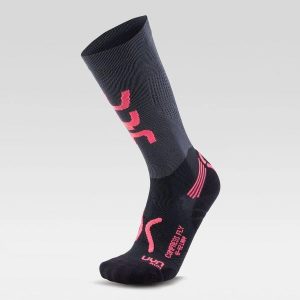 Skarpety do biegania LADY RUN COMPRESSION FLY SOCKS r.37-38. Czarne skarpetki UYN, bez wzorów. Za 99,99 zł.