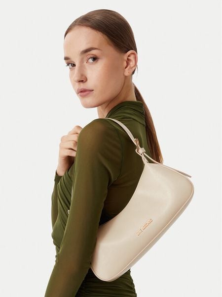 LOVE MOSCHINO Torebka JC4390PP1PKO0110 Kremowy. Białe torebki klasyczne LOVE MOSCHINO, bez wzorów, ze skóry, bez dodatków. Za 659,99 zł.