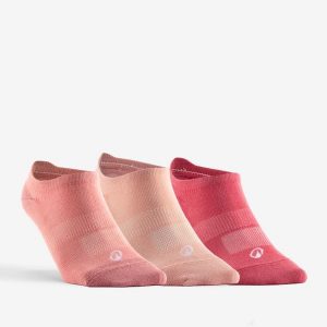 Skarpety sportowe tenis Artengo RS160 krótkie 3 pary. Czerwone skarpetki DECATHLON, bez wzorów, z bawełny. Za 29,99 zł.