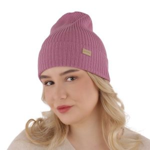 Czapka damska wiosenno - zimowa 100% wełniana merino Sophie - Fioletowa. Fioletowe czapki Molly, bez wzorów, z materiału. Za 69,90 zł.