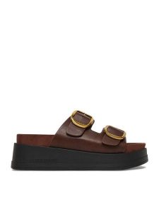 Guess Jeans Klapki CWBEO-HY62273-6 Brązowy. Brązowe klapki Guess Jeans, z aplikacjami, z jeansu, bez obcasa. Za 199,99 zł.