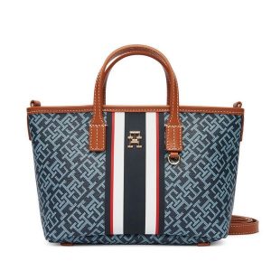 Torebka Tommy Hilfiger. Niebieskie torebki klasyczne TOMMY HILFIGER, bez wzorów, bez dodatków. Za 649,99 zł.