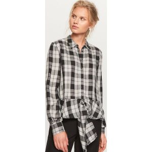Koszula w kratę - Czarny. Koszule marki Reserved. W wyprzedaży za 29,99 zł.