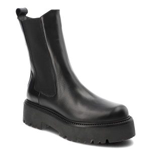 Czarne Botki Carinii Stylowe Wsuwane Workery Damskie. Czarne botki Carinii, bez wzorów, ze skóry, bez obcasa, bez zapięcia. Za 569,99 zł.