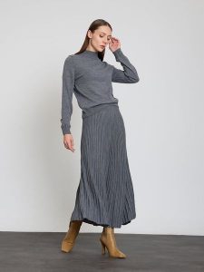 BGN Spódnica w kolorze szarym rozmiar: 34. Szare spódnice BGN, na co dzień, bez wzorów, maxi. Za 108,99 zł.