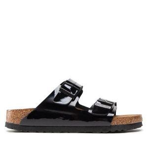 Klapki Birkenstock. Czarne klapki Birkenstock, bez wzorów, bez obcasa. Za 329,99 zł.