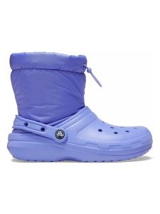 Crocs Kozaki zimowe "Classic Lined Neo Puff" w kolorze fioletowym rozmiar: 41/42. Różowe kozaki Crocs, na zimę, bez wzorów, z materiału, bez obcasa, bez zapięcia. Za 202,95 zł.