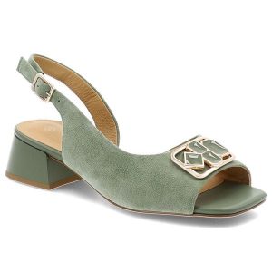 Sandały damskie S.Barski, cholewka ze skóry naturalnej zamszowej pasek wokół pięty z regulacją na klamrę odkryty przód, zielone, CR61-3127. Zielone sandały S.BARSKI, bez wzorów, ze skóry, bez obcasa, na obcasie, bez zapięcia. Za 359,00 zł.