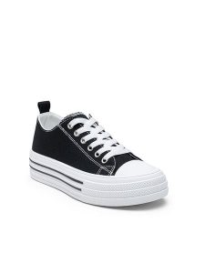 Foreverfolie Sneakersy w kolorze czarnym rozmiar: 39. Czarne trampki Foreverfolie, bez wzorów, bez zapięcia. Za 85,95 zł.