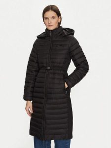 Calvin Klein Płaszcz zimowy K20K207732 Czarny Slim Fit. Czarne płaszcze Calvin Klein, na zimę, l, bez wzorów, z syntetyku, bez kaptura. Za 819,99 zł.