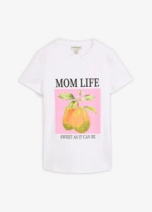 T-shirt 2 w 1 na okres ciąży i do karmienia z bawełny organicznej, oversize. Białe t-shirty bonprix, bez wzorów, z bawełny, bez kołnierzyka, moda ciążowa, bez ramiączek. Za 37,99 zł.
