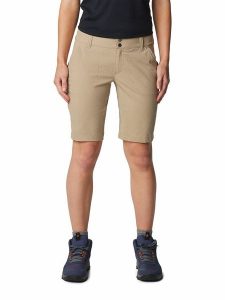 Columbia Szorty funkcyjne "Saturday Trail™" w kolorze beżowym rozmiar: 34. Brązowe spodenki sportowe Columbia, bez wzorów, z materiału, outdoorowe. Za 70,24 zł.