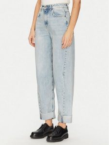 ViCOLO Jeansy DD5126 Błękitny Boyfriend Fit. Niebieskie jeansy ViCOLO, bez wzorów, z bawełny. Za 309,99 zł.