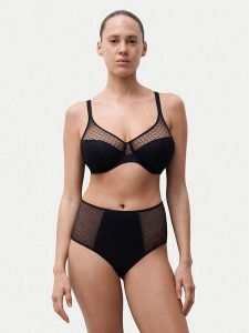 Chantelle Figi klasyczne z wysokim stanem Norah Chic C16M80 Czarny. Czarne figi Chantelle, bez wzorów, z syntetyku. Za 149,99 zł.