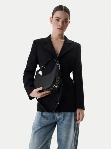 LOVE MOSCHINO Torebka JC4018PP1OLT000B Czarny. Czarne torebki klasyczne LOVE MOSCHINO, bez wzorów, ze skóry, bez dodatków. Za 699,99 zł.