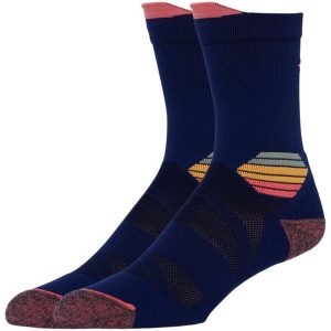 Skarpetki sportowe dla dorosłych ASICS Fujitrail Run Crew Sock. Czarne skarpetki ASICS, bez wzorów, z elastanu. Za 59,99 zł.
