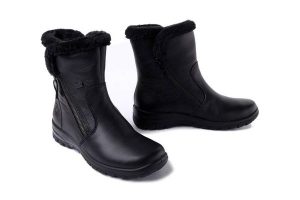 RIEKER TEX Z7181-00 black, botki damskie. Czarne botki Rieker, na zimę, bez wzorów, z wełny, bez obcasa, bez zapięcia. Za 429,90 zł.