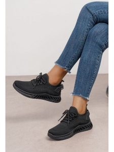 C'M Sneakersy w kolorze czarnym rozmiar: 39. Czarne trampki C'M, bez wzorów, bez zapięcia. Za 104,95 zł.