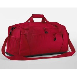 Torba sportowa Quadra Locker. Czerwone torby podróżne i sportowe QUADRA, bez wzorów, z poliesteru. Za 184,50 zł.