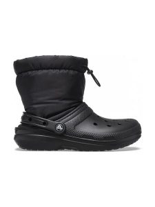 Crocs Kozaki "Classic Lined Neo Puff" w kolorze czarnym rozmiar: 42/43. Czarne kozaki Crocs, bez wzorów, z materiału, bez obcasa, bez zapięcia. Za 253,45 zł.