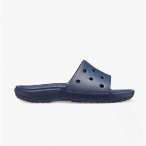 Klapki basenowe Crocs Classic Slide. Niebieskie klapki Crocs, bez wzorów, bez obcasa. Za 89,99 zł.