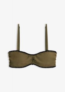 Biustonosz bikini bandeau z haftem. Białe bikini bonprix, bez wzorów. Za 69,99 zł.