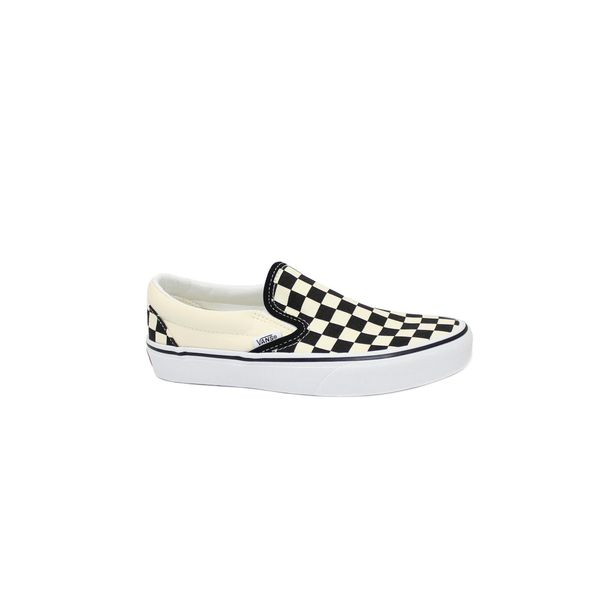 Buty VANS CLASSIC SLIP-ON Biały. Białe trampki Vans, bez wzorów, z tkaniny, bez zapięcia. Za 330,99 zł.