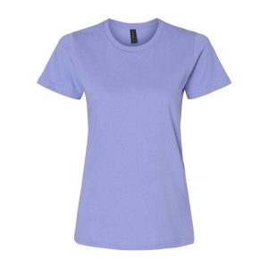 Damska Koszulka Softstyle O Średniej Grubości. Fioletowe bluzki GILDAN, xl, bez wzorów, sportowe, bez kołnierzyka, bez ramiączek. Za 33,99 zł.