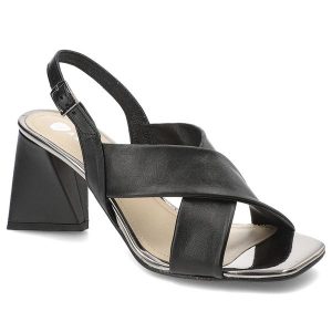 Czarne Sandały Armodo Eleganckie Obuwie Damskie. Czarne sandały Armodo, bez wzorów, ze skóry, bez obcasa, na obcasie, bez zapięcia. Za 339,00 zł.