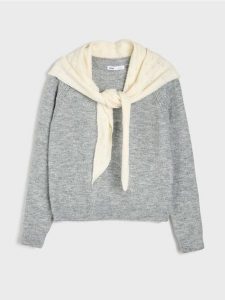 Sweter z kontrastową chustą, z domieszką wełny - szary. Szare apaszki i chusty Sinsay, bez wzorów, z wełny. Za 69,99 zł.