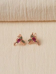 Lodie Silver Srebrne kolczyki-wkrętki z cyrkoniami rozmiar: onesize. Szare kolczyki Lodie Silver, z cyrkonią, srebrne. Za 50,95 zł.