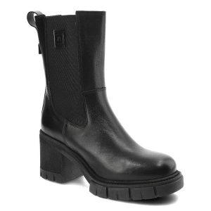Czarne Botki Nessi Damskie Eleganckie Buty Na Obcasie. Czarne botki Nessi, bez wzorów, z materiału, bez obcasa, na obcasie, bez zapięcia. Za 489,00 zł.