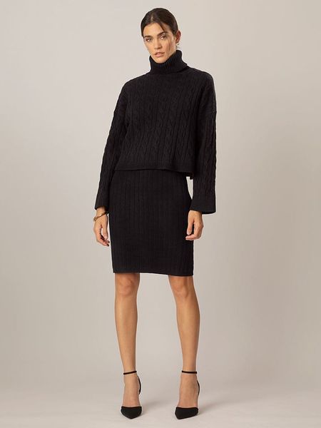 APART 2-częściowy zestaw w kolorze czarnym rozmiar: 40. Czarne sukienki Apart, bez wzorów, z dzianiny, bez kołnierzyka, bez ramiączek, midi. Za 244,22 zł.