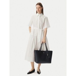 Torebka Tommy Hilfiger. Czarne shopper bag TOMMY HILFIGER, bez wzorów, bez dodatków. Za 649,99 zł.