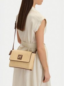 Nine West Torebka CEO-Sullivan Heart-LDA9446 Beżowy. Brązowe torebki klasyczne Nine West, bez wzorów, z syntetyku, bez dodatków. Za 219,99 zł.