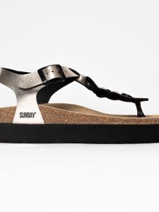 Sunbay Sandały ''Arroz" w kolorze srebrnym rozmiar: 38. Szare sandały Sunbay, bez wzorów, z otwartym noskiem, bez obcasa, bez zapięcia. Za 213,45 zł.