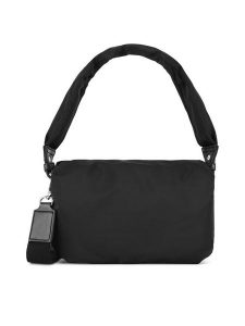 DeeZee Torebka S23737 Czarny. Czarne torebki klasyczne DeeZee, bez wzorów, z materiału, bez dodatków. Za 139,99 zł.
