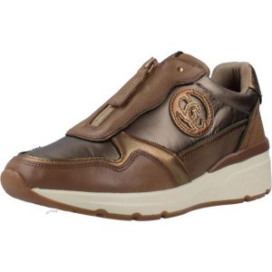 Buty CARMELA 16183004C Brązowy. Brązowe buty trekkingowe Carmela, ze skóry, bez zapięcia. W wyprzedaży za 354,80 zł.