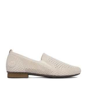 Półbuty Rieker. Brązowe półbuty Rieker, bez wzorów, bez obcasa, na płaskiej podeszwie, bez zapięcia. Za 319,99 zł.