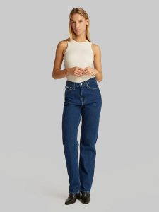 CALVIN KLEIN JEANS Dżinsy - Regular fit - w kolorze granatowym rozmiar: W26/L32. Niebieskie jeansy Calvin Klein Jeans, z aplikacjami, z jeansu, z podwyższonym stanem. Za 266,66 zł.