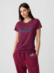 GAP Koszulka w kolorze bordowym rozmiar: M. Czerwone bluzki GAP, m, bez wzorów, z bawełny, bez kołnierzyka, bez ramiączek. Za 57,33 zł.