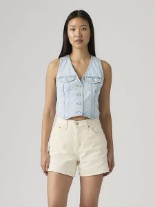 Levi's Kamizelka dżinsowa w kolorze błękitnym rozmiar: XS. Niebieskie kamizelki Levi's®, s, bez wzorów, z bawełny, bez kołnierzyka, bez ramiączek, bez kaptura. Za 169,24 zł.