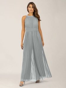 APART Kombinezon w kolorze szarym rozmiar: 36. Szare kombinezony Apart, bez wzorów, bez kołnierzyka, bez ramiączek. Za 370,71 zł.