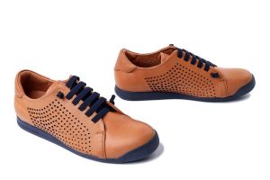 MANITU 840131-21 cognac, półbuty damskie. Brązowe półbuty Manitu, na lato, bez wzorów, ze skóry, bez obcasa, bez zapięcia. Za 258,93 zł.