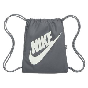 Torba Ze Sznurkiem Heritage 13L. Szare torby podróżne i sportowe Nike, bez wzorów. Za 135,99 zł.