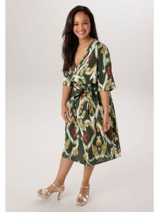 Aniston Sukienka w kolorze ciemnozielonym rozmiar: 50. Zielone sukienki Aniston, na co dzień, bez wzorów, z tkaniny, bez kołnierzyka, bez ramiączek, midi, proste. Za 252,99 zł.