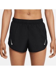 Nike Szorty w kolorze czarnym do biegania rozmiar: L. Czarne spodenki sportowe Nike, l, bez wzorów, do biegania. Za 131,74 zł.