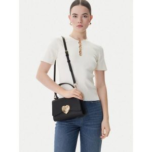 Torebka LOVE MOSCHINO. Czarne torebki klasyczne LOVE MOSCHINO, bez wzorów, bez dodatków. Za 698,99 zł.