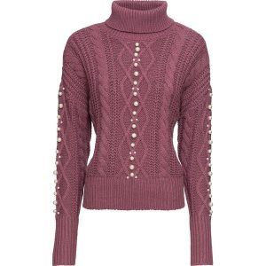 Sweter w warkocze, z perełkami bonprix matowy jeżynowy. Golfy marki bonprix. Za 49,99 zł.